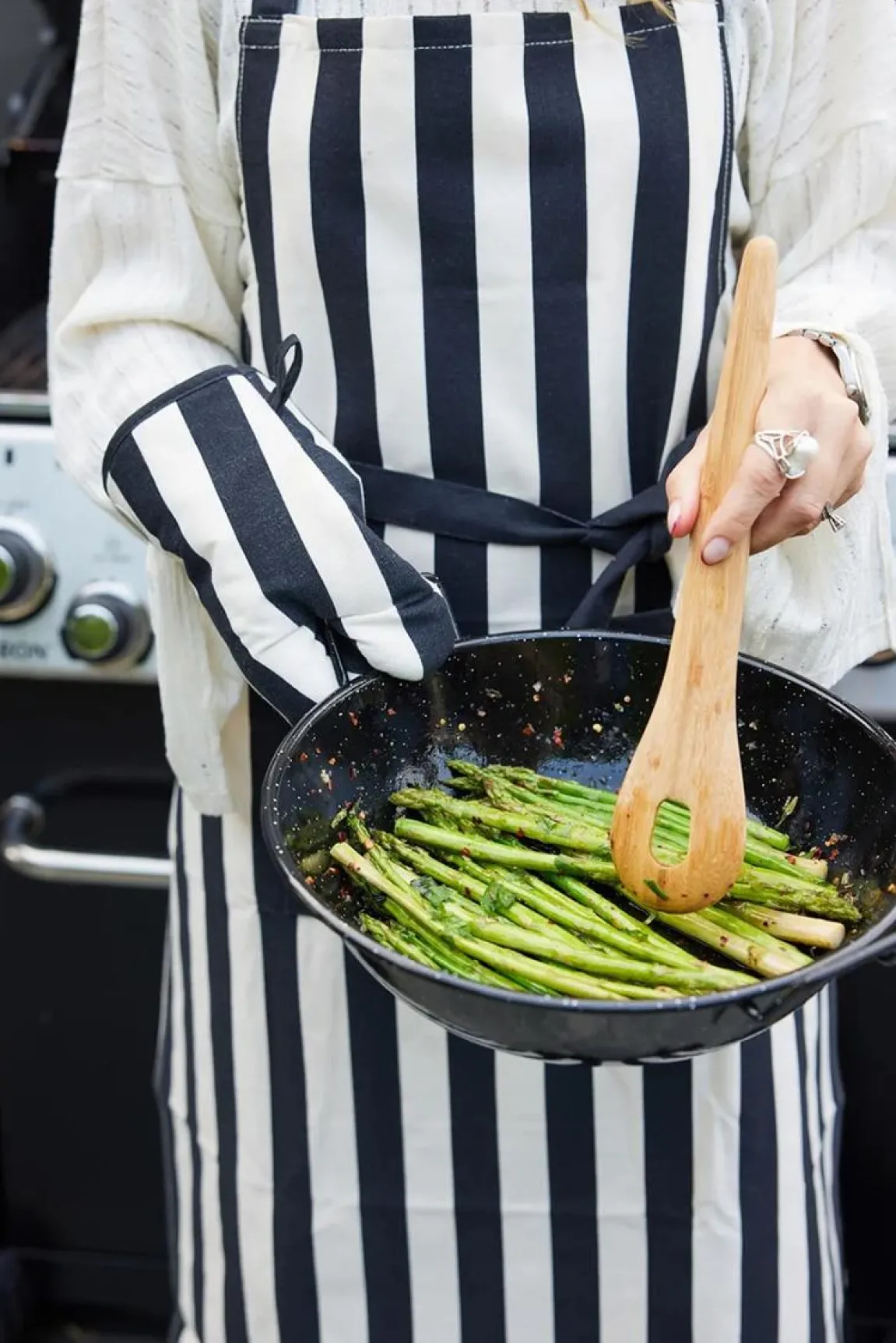 Förkläde med Grillvante Sagaform Aron Svart/Beige
