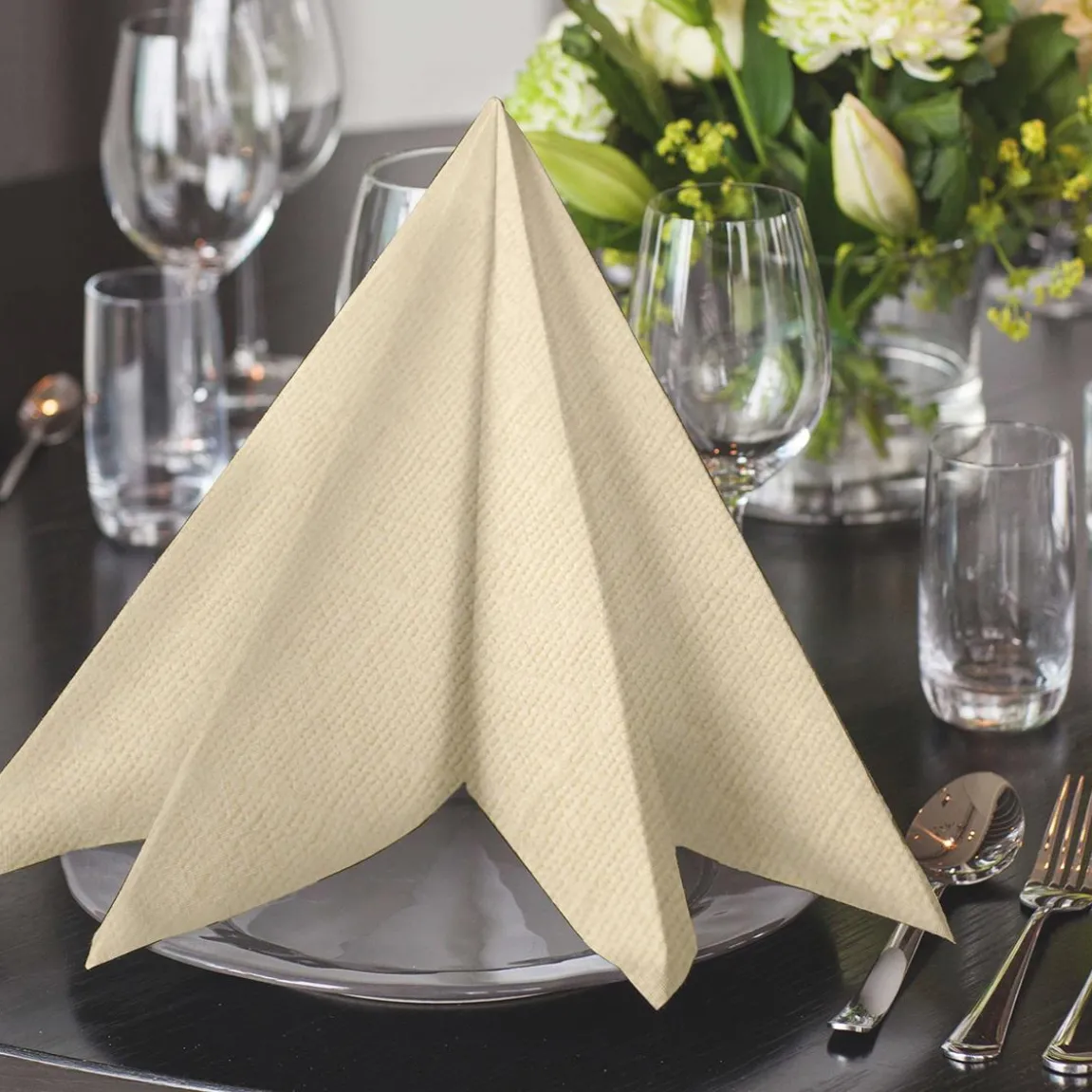 Servett Tork LinStyle 1/4 Vikt Creme 39x39cm